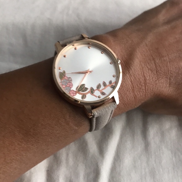 Ann Taylor Factory Floral Watch - Picture 13 of 16